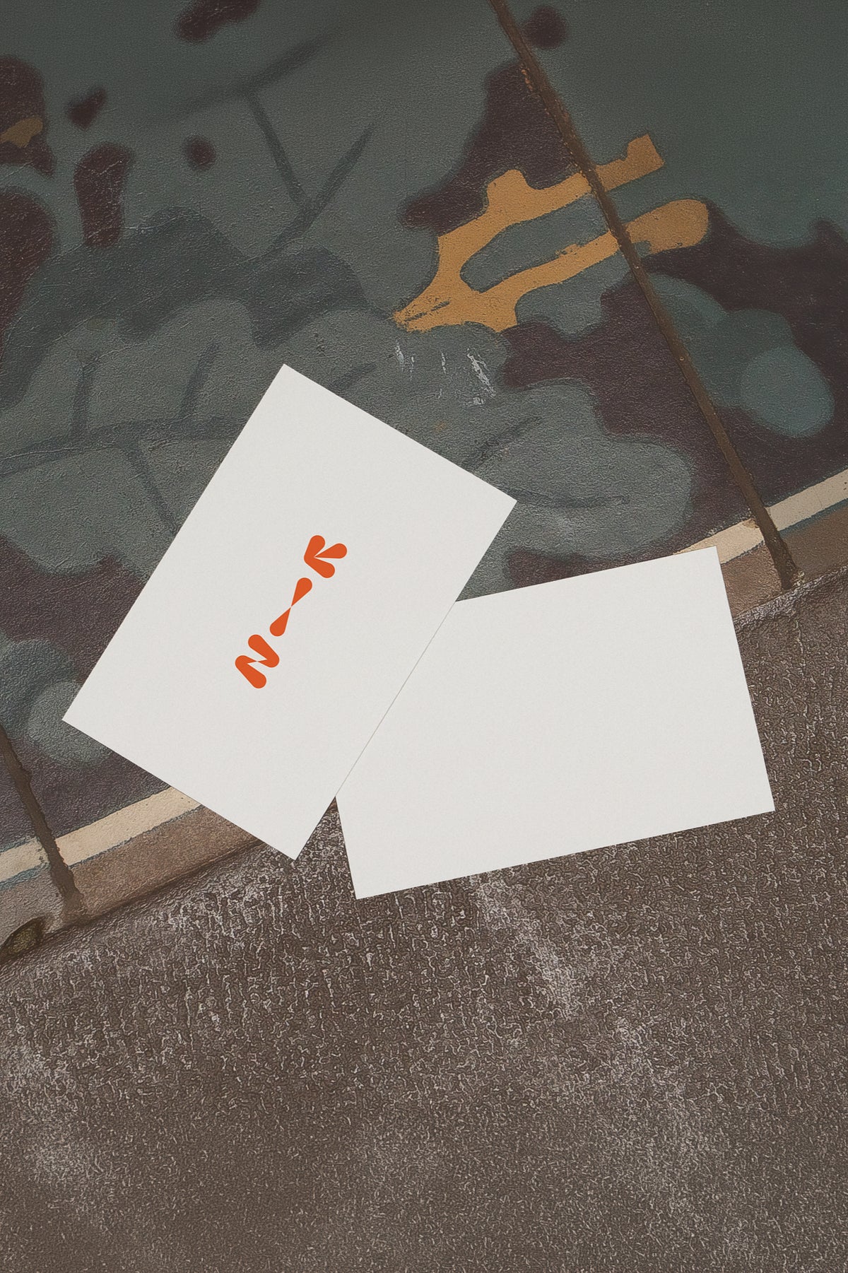 Business Card LUX-19