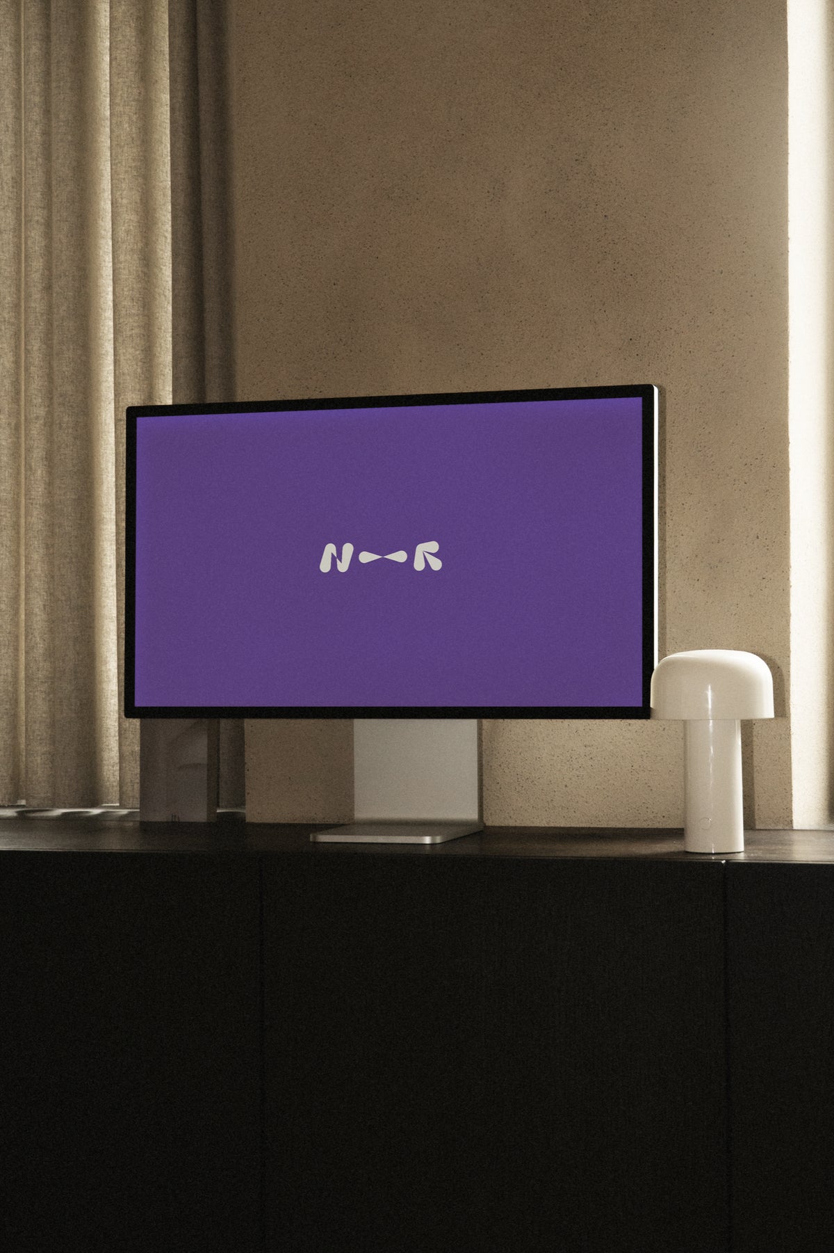 Studio Display LUX-17