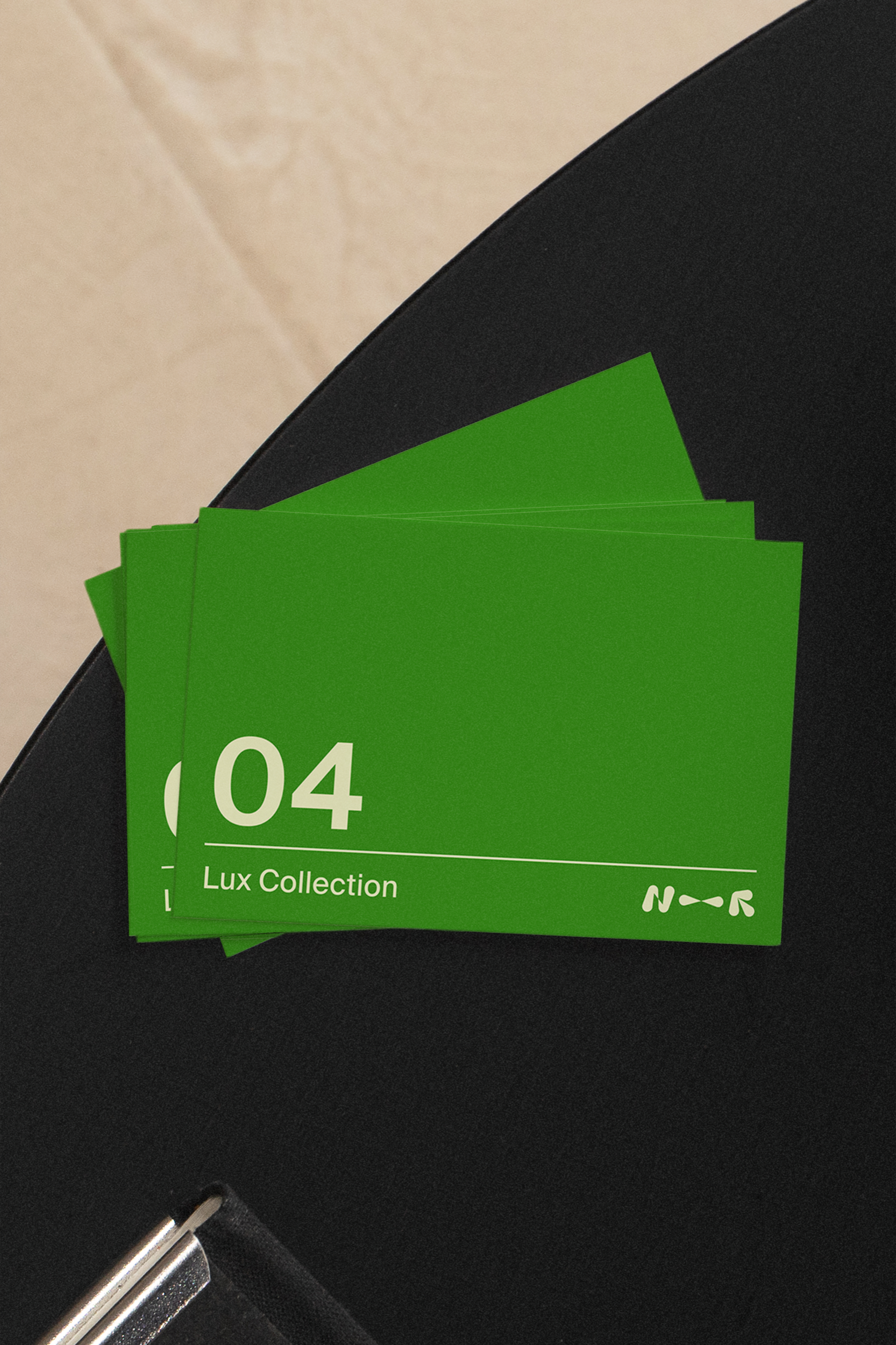 Business Card LUX-04