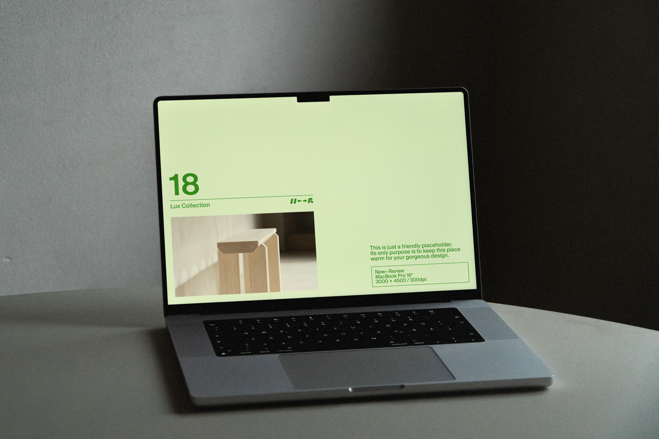 MacBook Pro 16" LUX-18