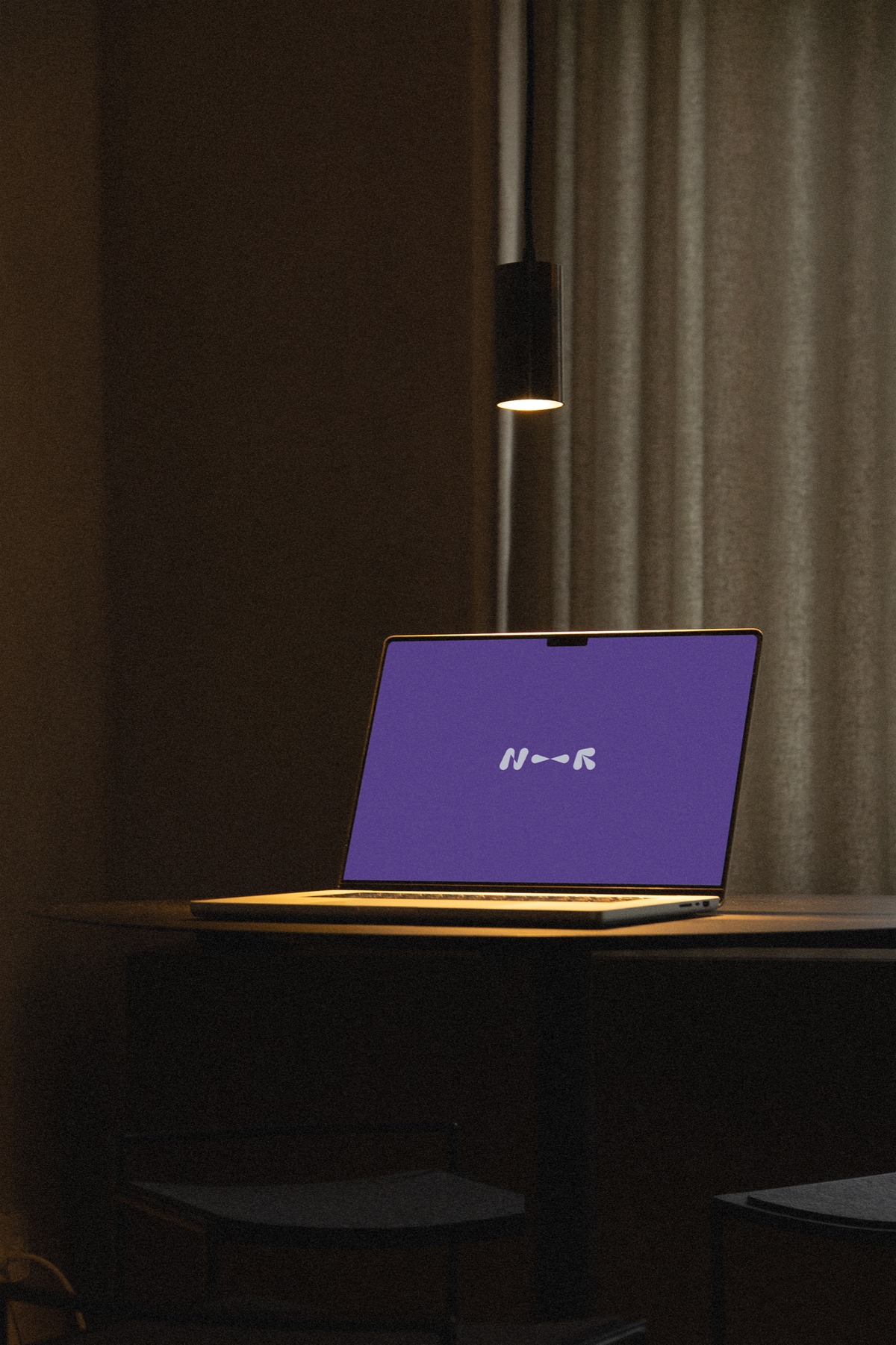MacBook Pro 16“ LUX-32