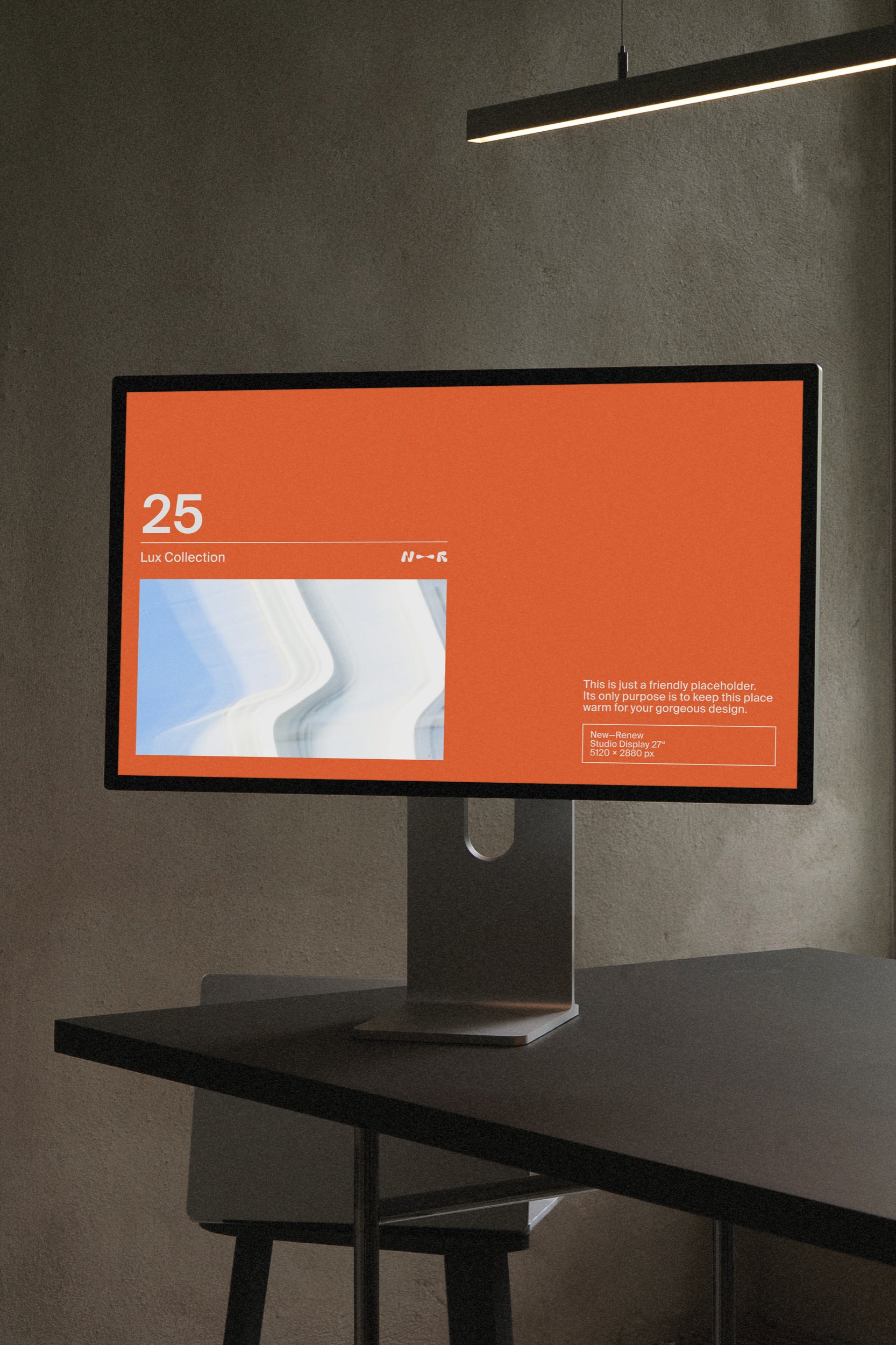 Studio Display LUX-25